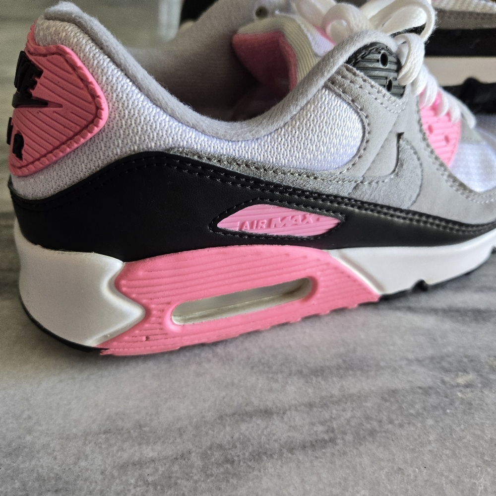 Womens  nike air max 90 pink